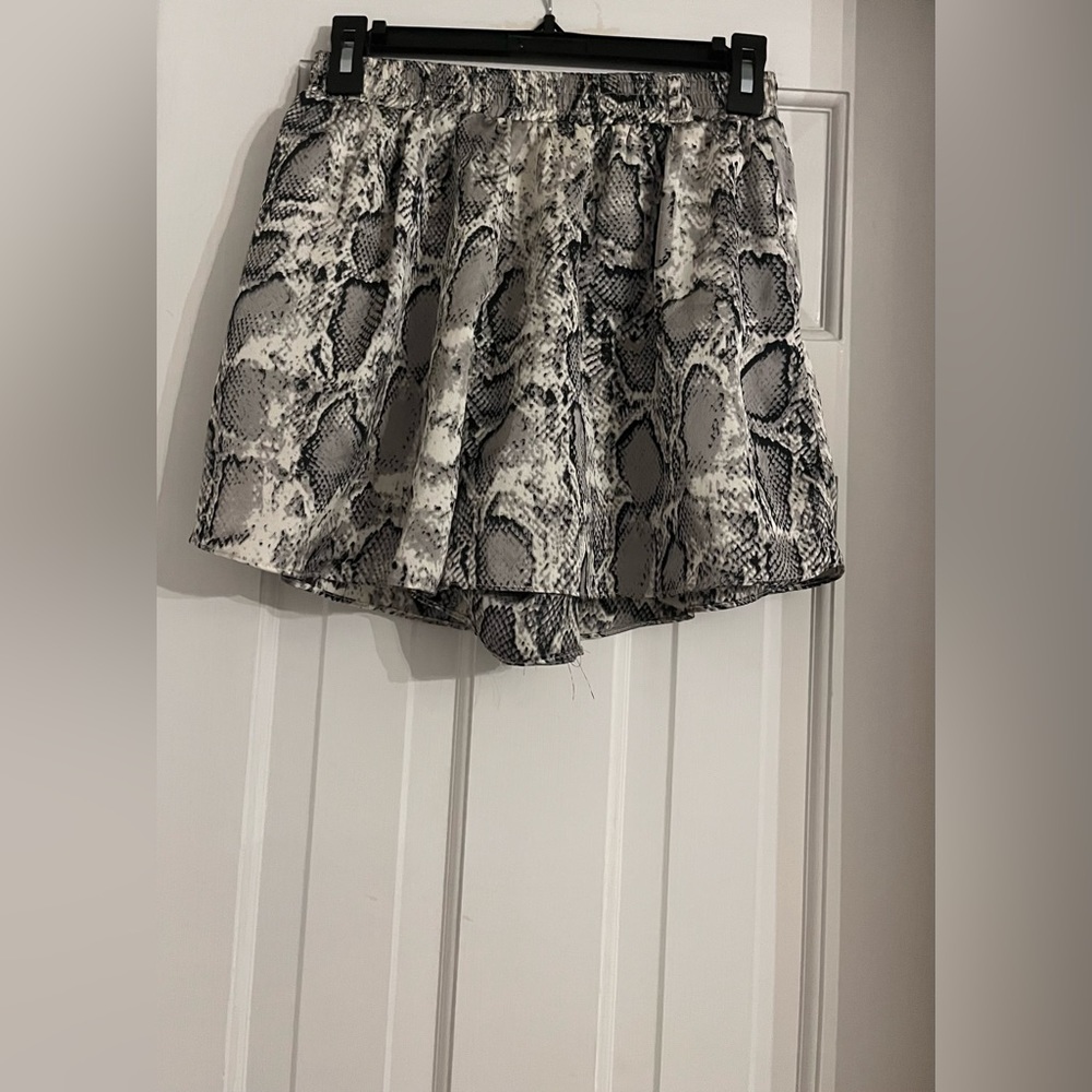 Light gray snakeskin shorts
